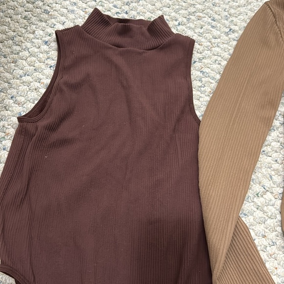 Two bodysuits - Picture 2 of 3